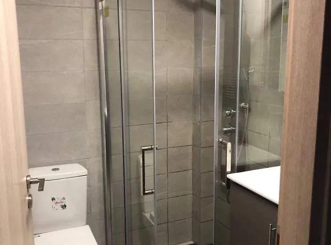 To Spiti Tou Faliari Platanistasa