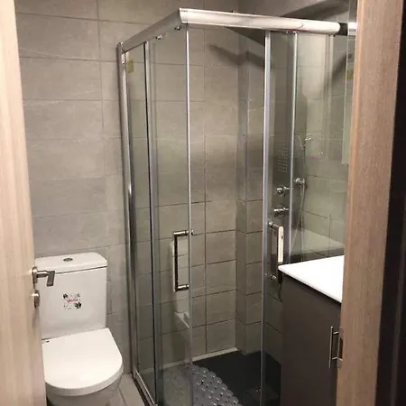 To Spiti Tou Faliari Platanistasa